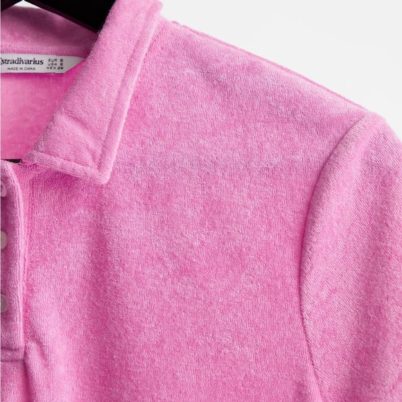 Beautiful Stradivarius Pink Polo Crop Top in Pink NWT - Picture 3 of 3
